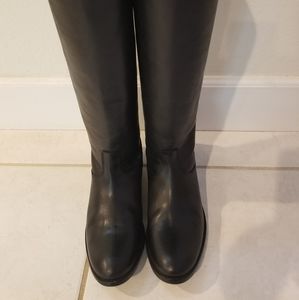Frye Melissa Button NWOT